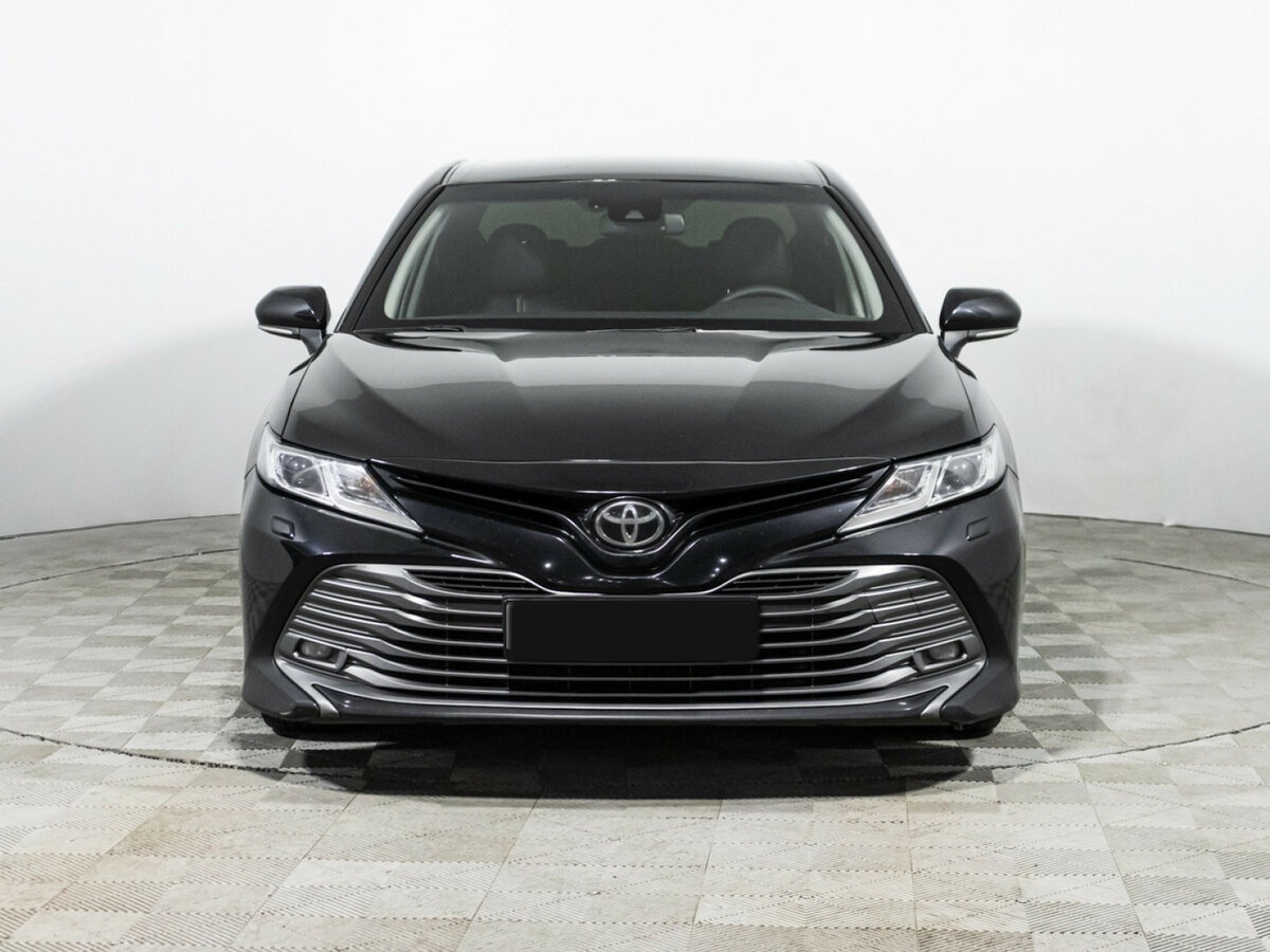 Toyota Camry б/у, 2019, Автоматическая. Фото: #1