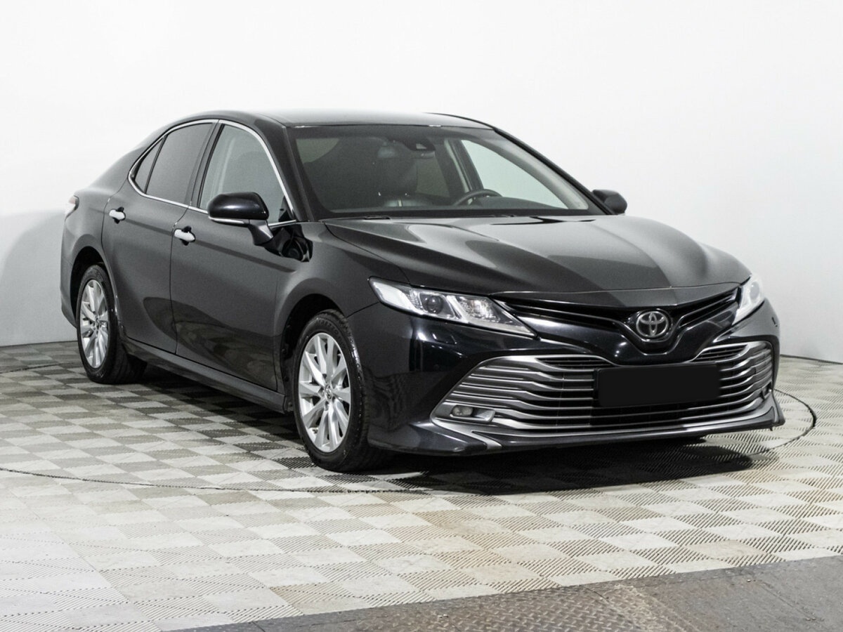 Toyota Camry б/у, 2019, Автоматическая. Фото: #2