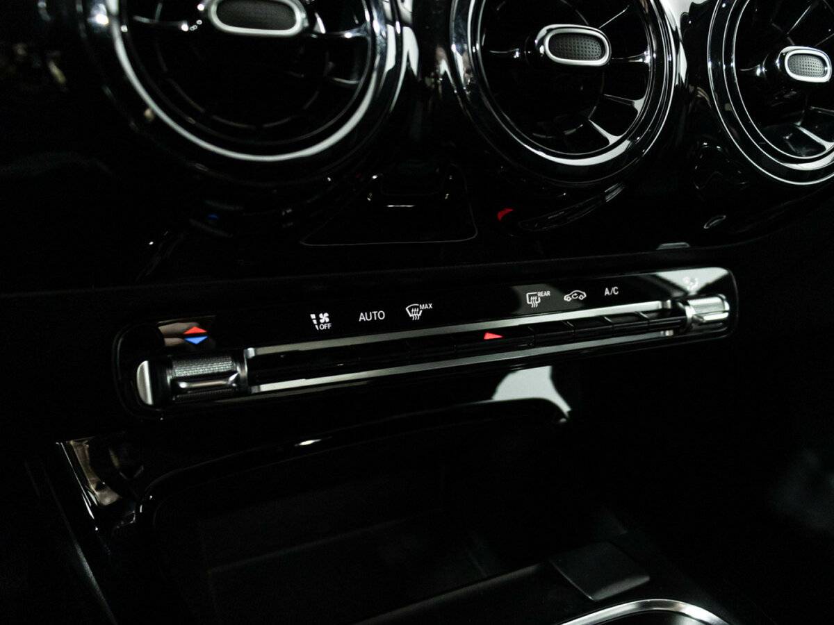 Mercedes-Benz A-Класс б/у, 2019, Роботизированная. Фото: #14