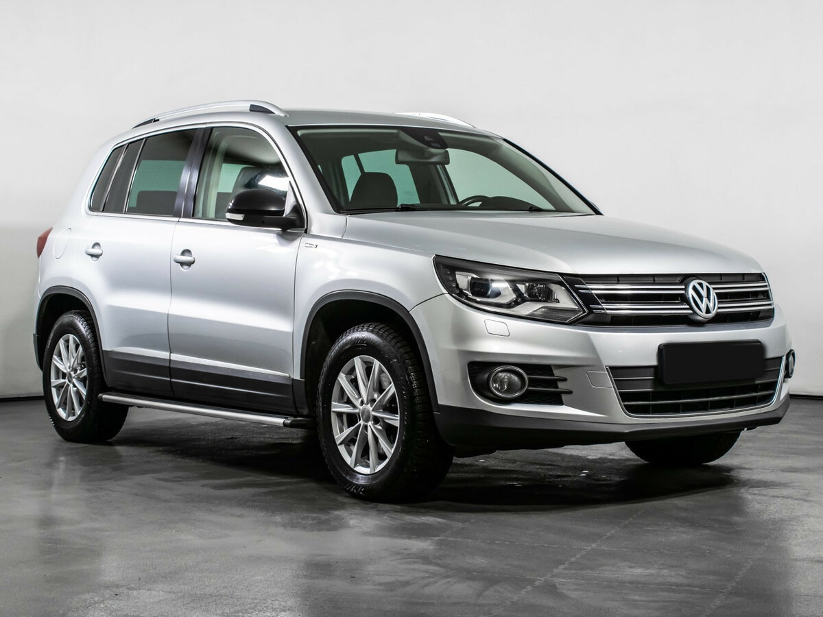 Volkswagen Tiguan б/у, 2013, Автоматическая. Фото: #2