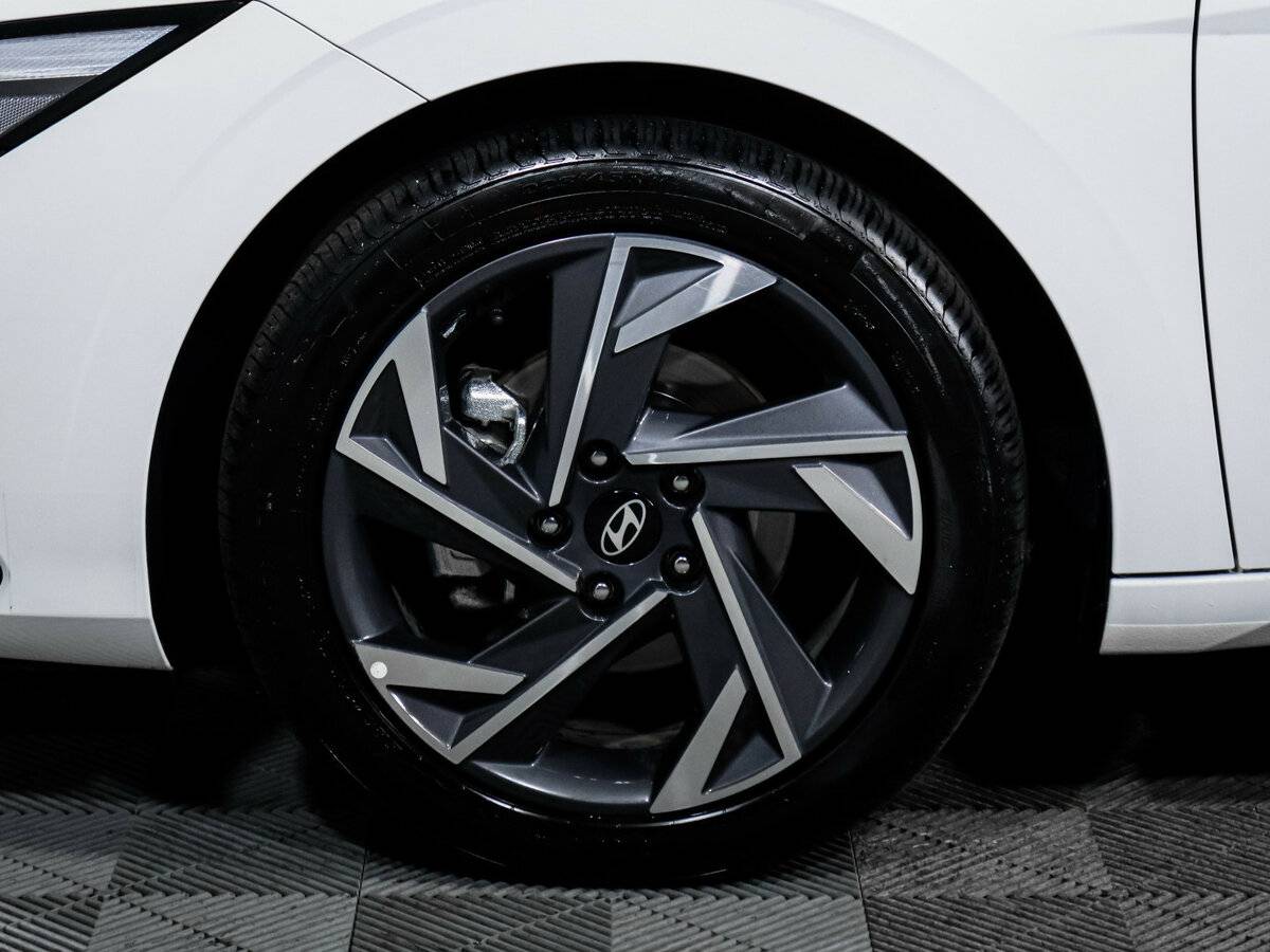 Hyundai Elantra б/у, 2024, Вариатор. Фото: #11