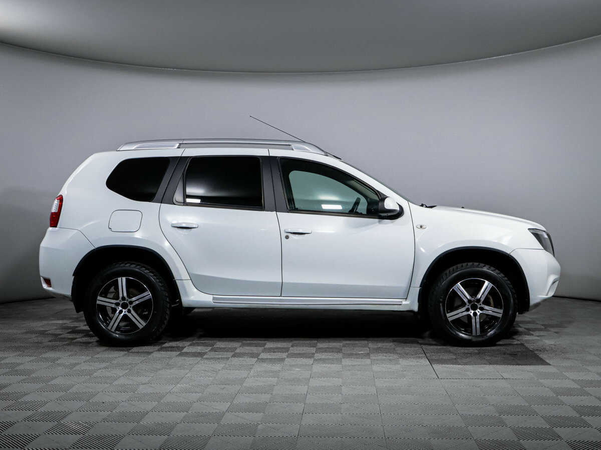 Ниссан Террано б/у, 2017, Автоматическая. Фото: #3