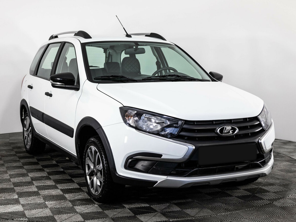 Lada (ВАЗ) Granta б/у, 2023, Механическая. Фото: #2