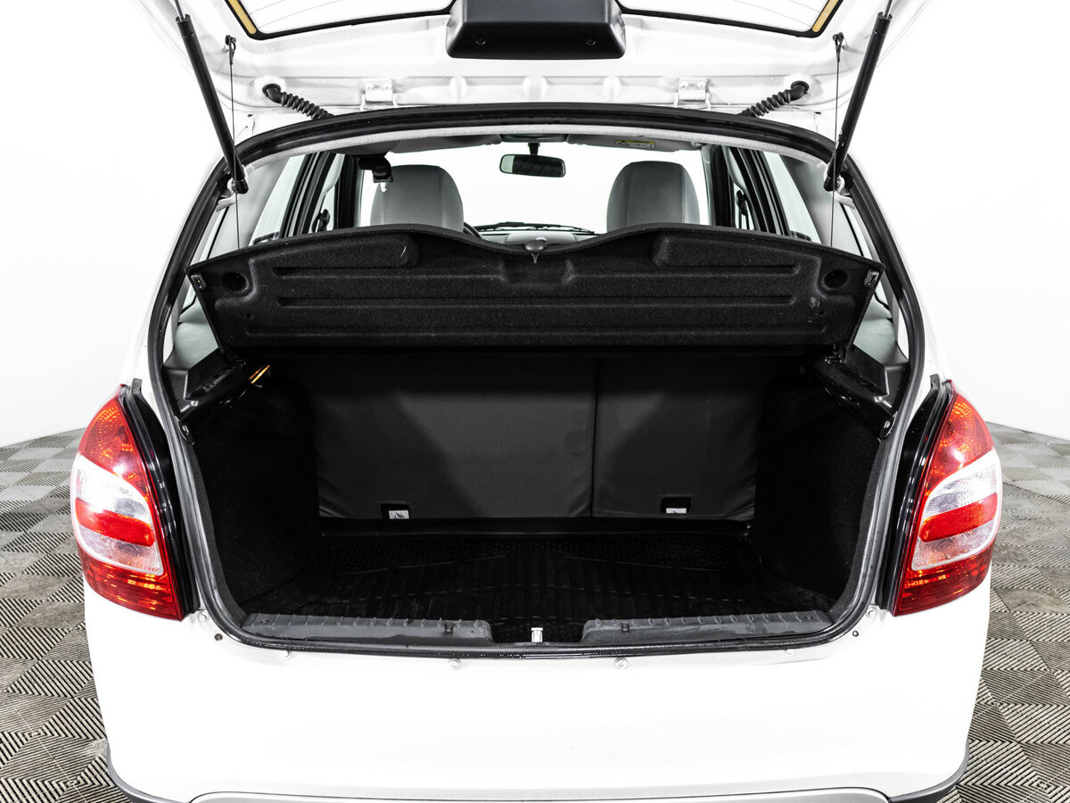 Lada (ВАЗ) Granta б/у, 2023, Механическая. Фото: #15