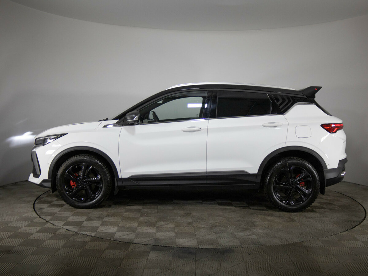 Geely Coolray б/у, 2023, Роботизированная. Фото: #6