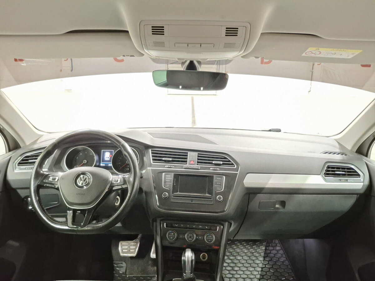 Volkswagen Tiguan б/у, 2017, Роботизированная. Фото: #13