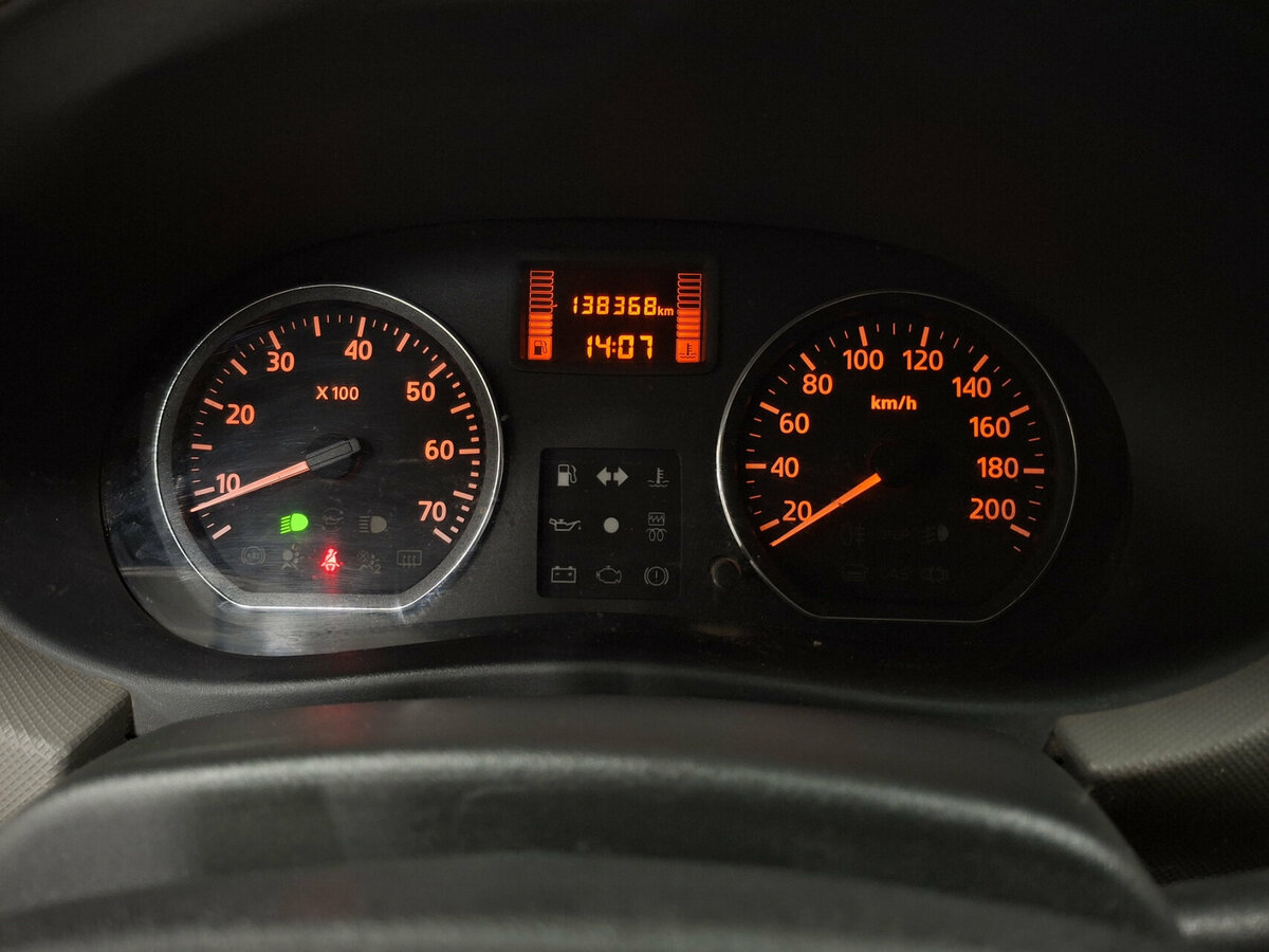 Рено Сандеро б/у, 2014, Механическая. Фото: #12