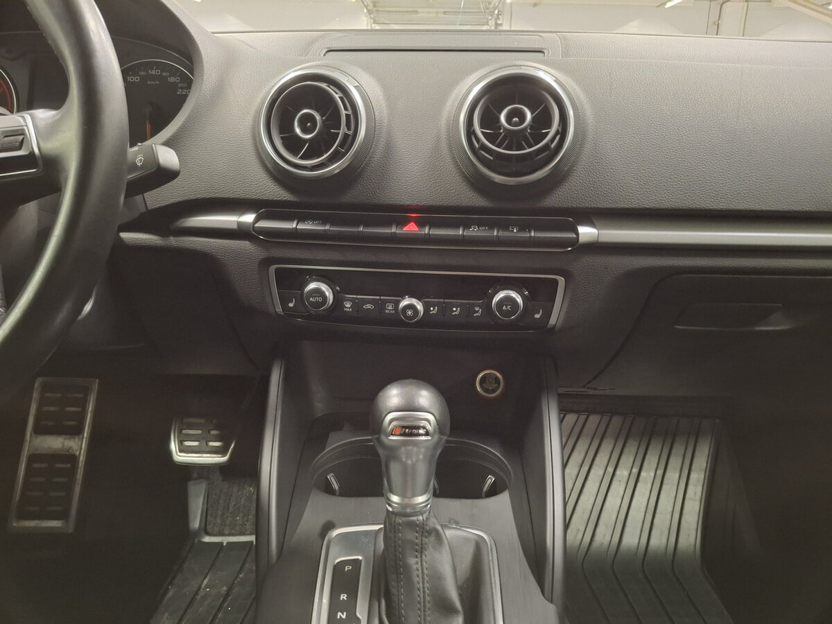 Audi A3 б/у, 2016, Роботизированная. Фото: #14