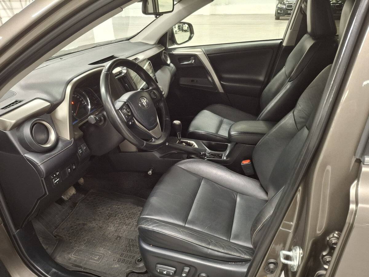 Toyota RAV4 б/у, 2013, Автоматическая. Фото: #14
