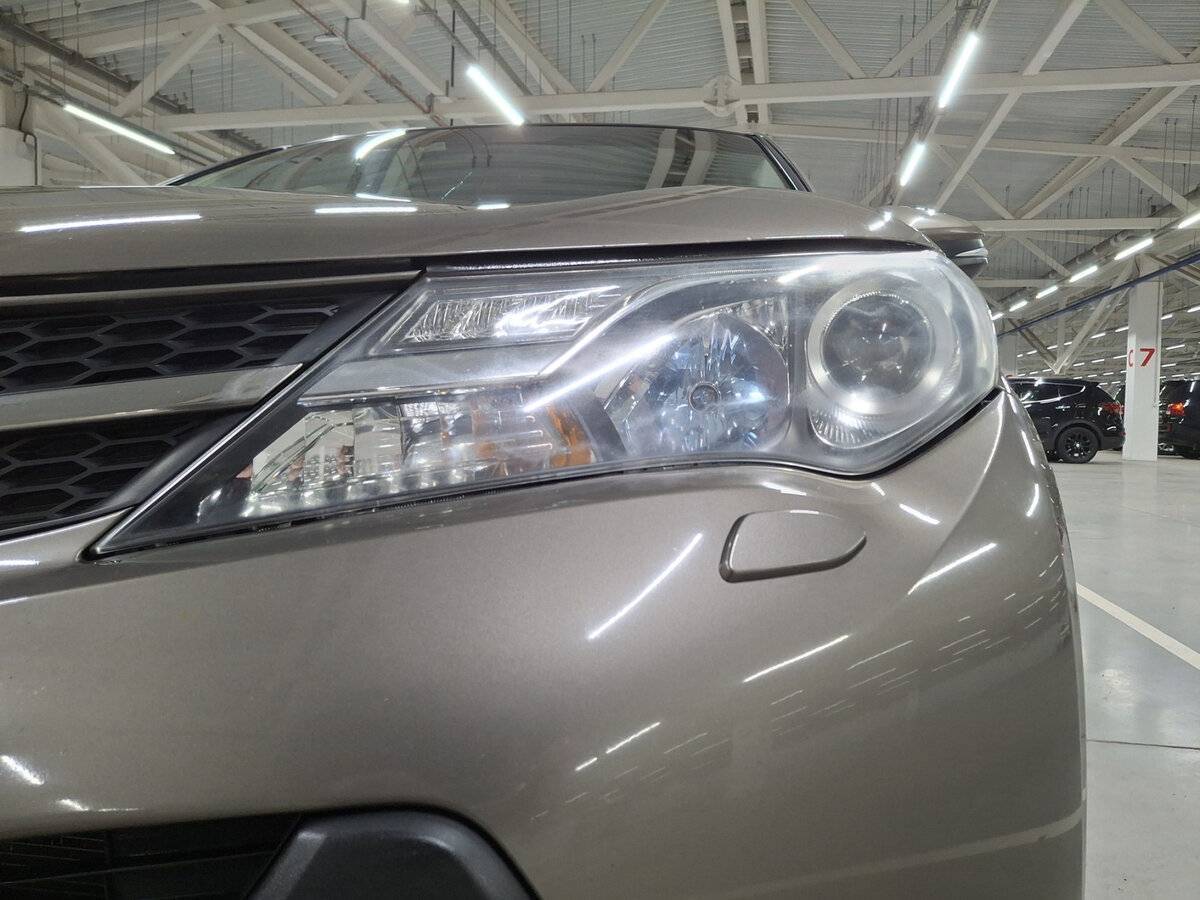 Toyota RAV4 б/у, 2013, Автоматическая. Фото: #15