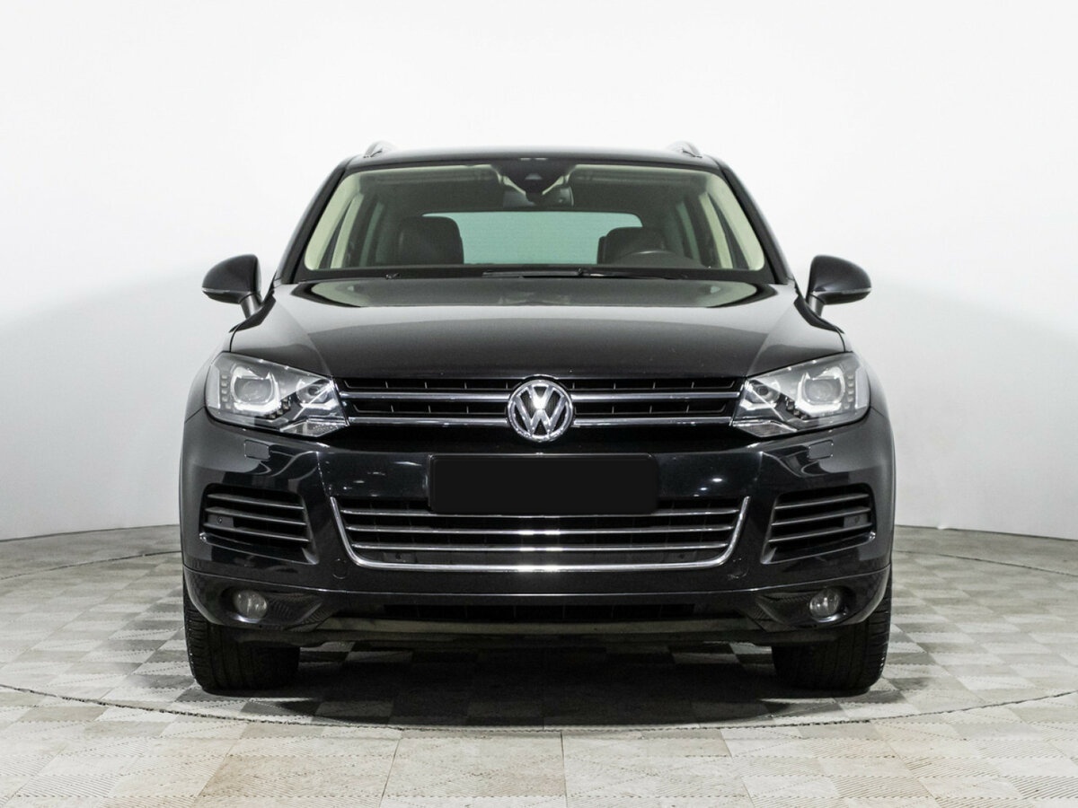 Volkswagen Touareg б/у, 2014, Автоматическая. Фото: #1
