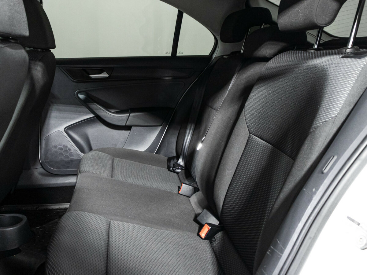 Volkswagen Polo б/у, 2021, Автоматическая. Фото: #9