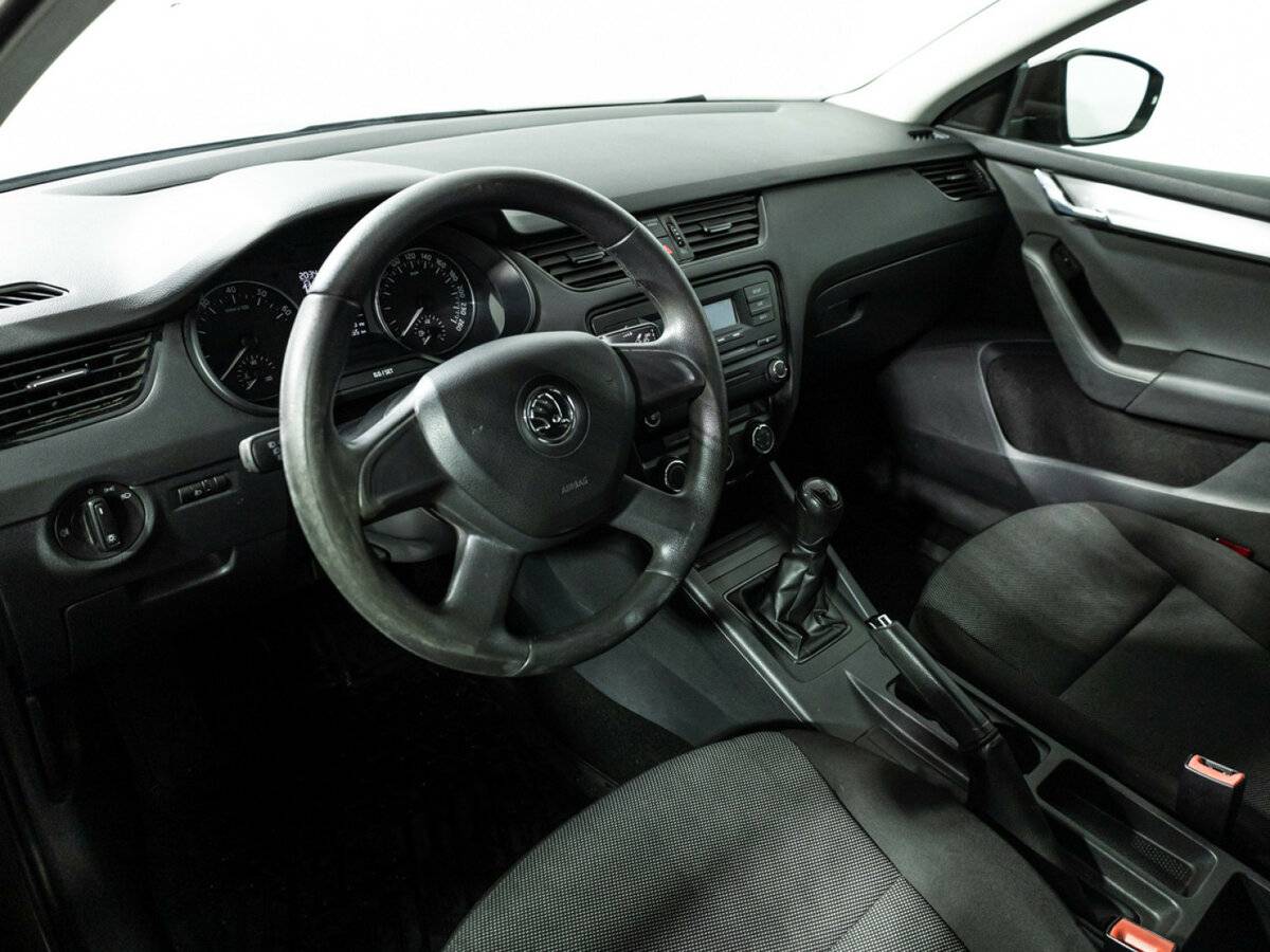 Skoda Octavia б/у, 2014, Механическая. Фото: #8