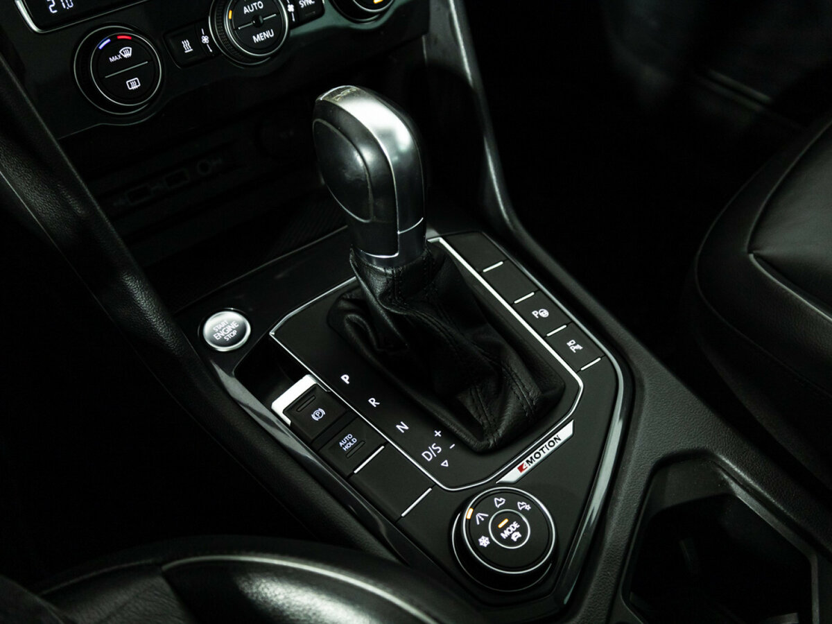 Volkswagen Tiguan б/у, 2018, Роботизированная. Фото: #19