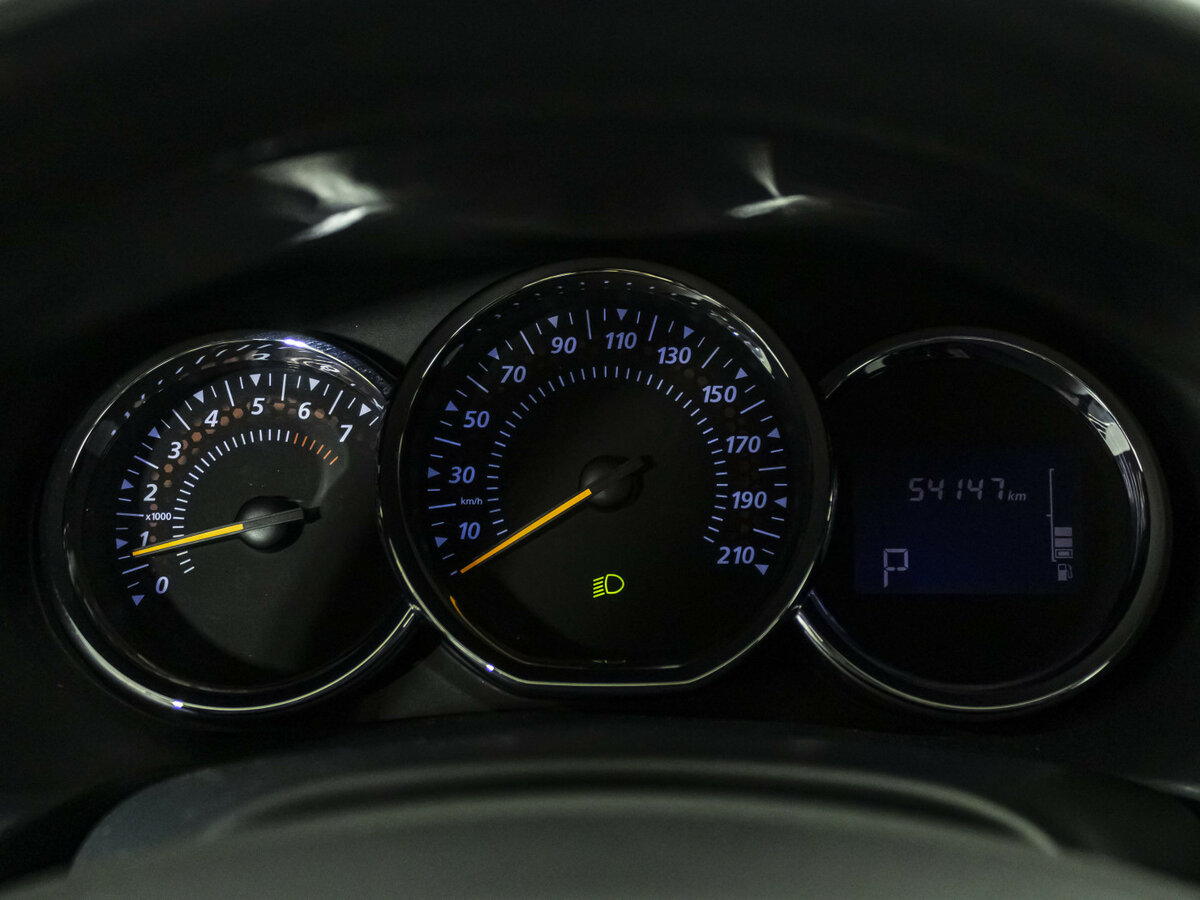 Renault Sandero б/у, 2015, Автоматическая. Фото: #11