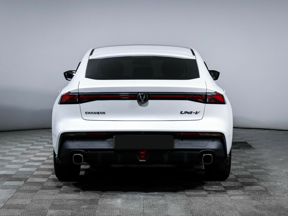 Changan UNI-V б/у, 2022, Роботизированная. Фото: #5
