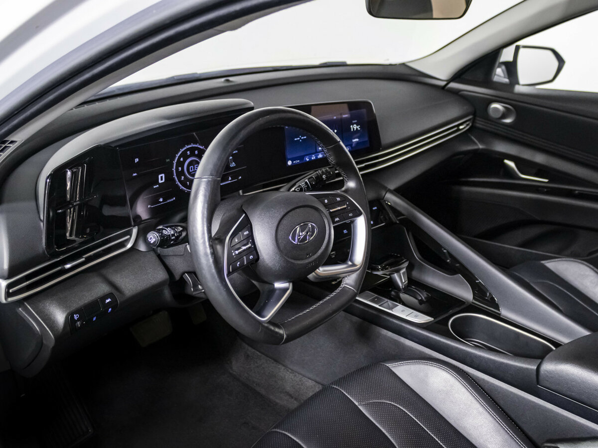 Hyundai Elantra б/у, 2021, Вариатор. Фото: #8