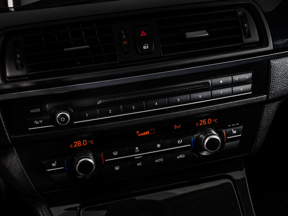 BMW 5 серии б/у, 2015, Автоматическая. Фото: #16