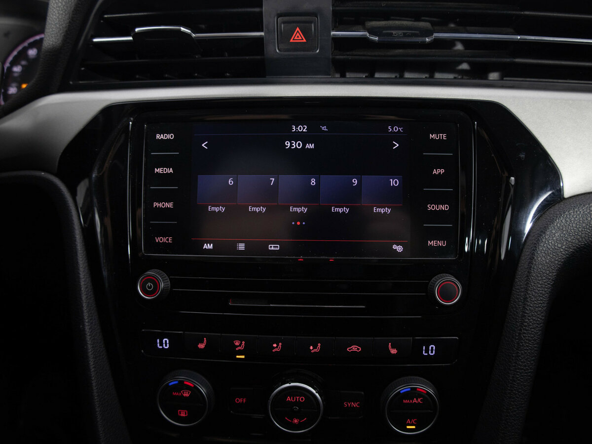 Volkswagen Passat б/у, 2020, Роботизированная. Фото: #11