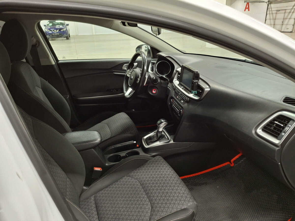 Kia Ceed б/у, 2019, Автоматическая. Фото: #10