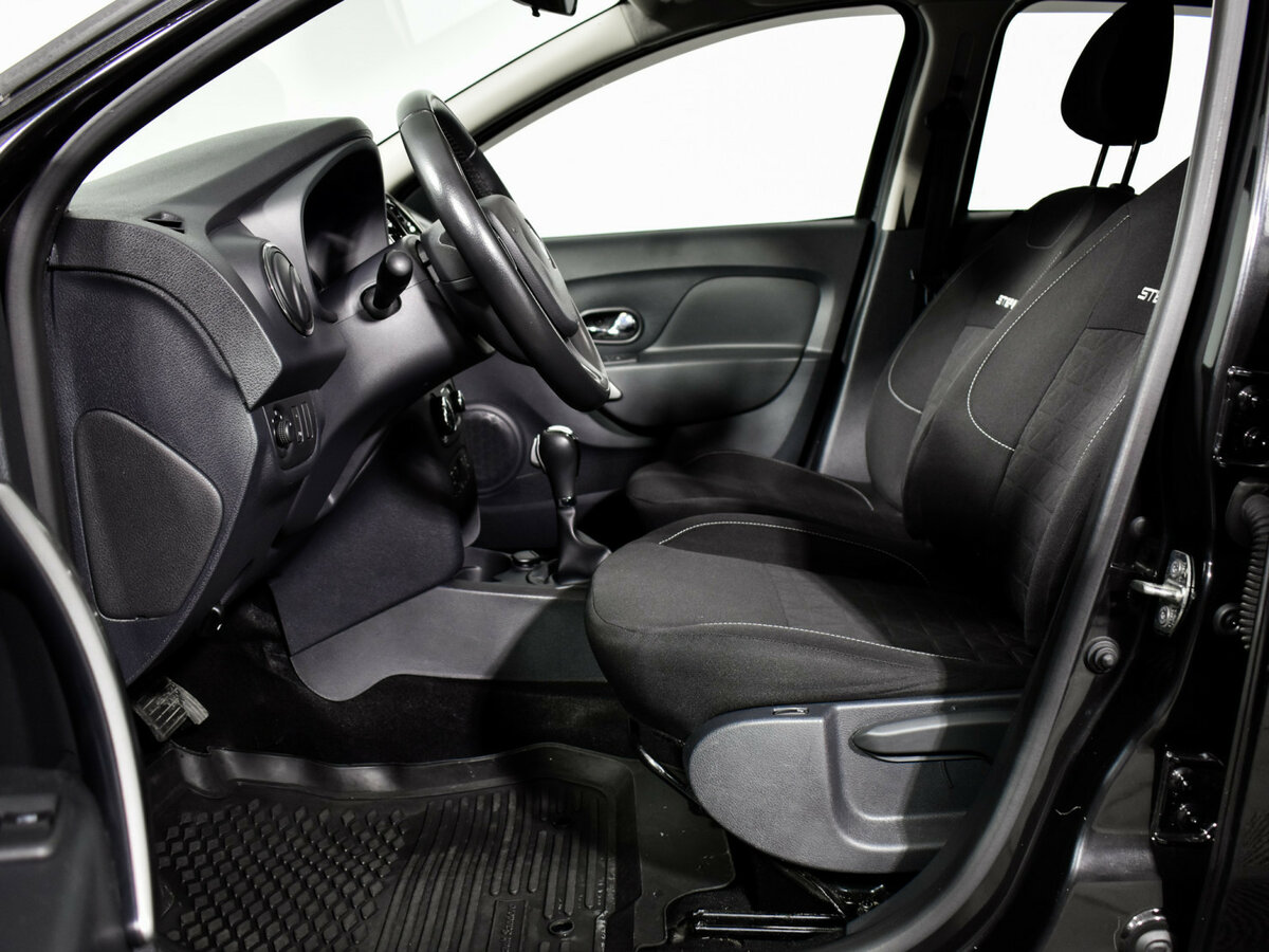 Renault Sandero б/у, 2016, Автоматическая. Фото: #9