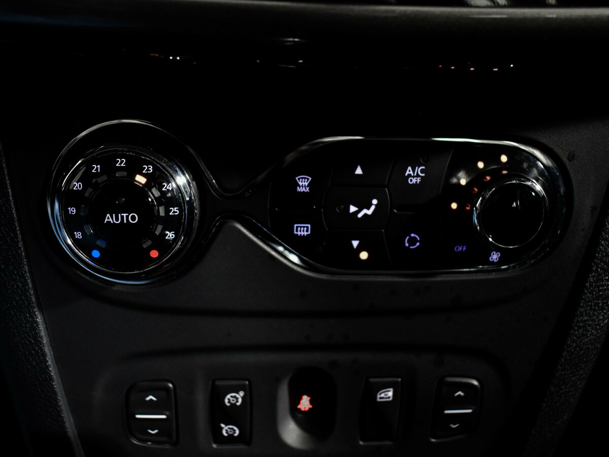 Renault Sandero б/у, 2016, Автоматическая. Фото: #14