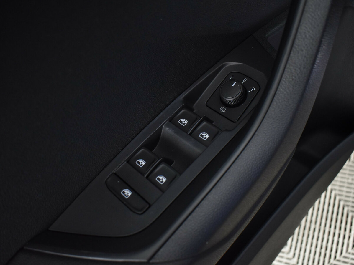 Skoda Karoq б/у, 2021, Автоматическая. Фото: #16