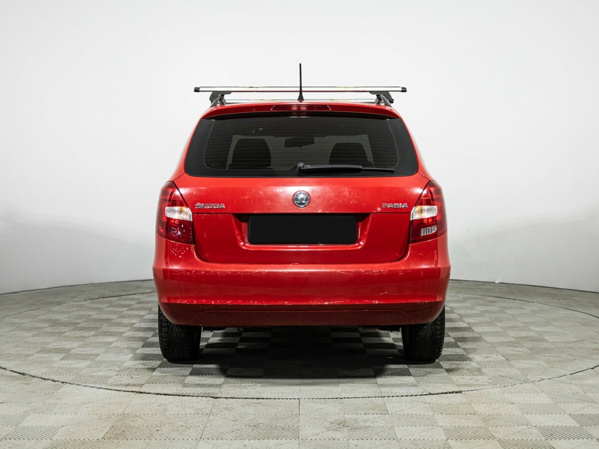Skoda Fabia б/у, 2014, Механическая. Фото: #4