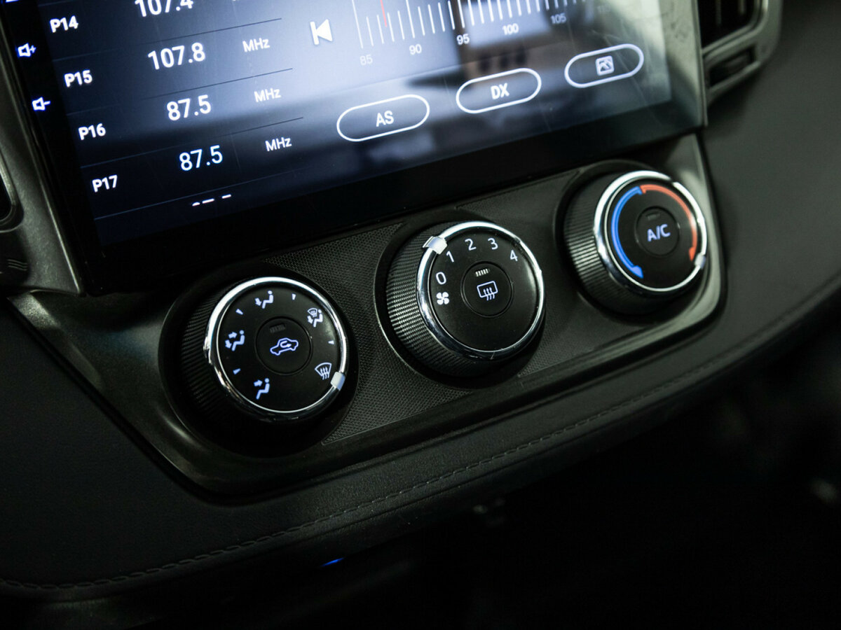 Toyota RAV4 б/у, 2014, Механическая. Фото: #13