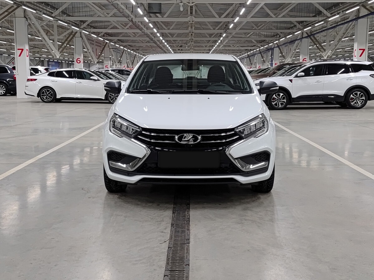 Lada (ВАЗ) Vesta б/у, 2024, Механическая. Фото: #1