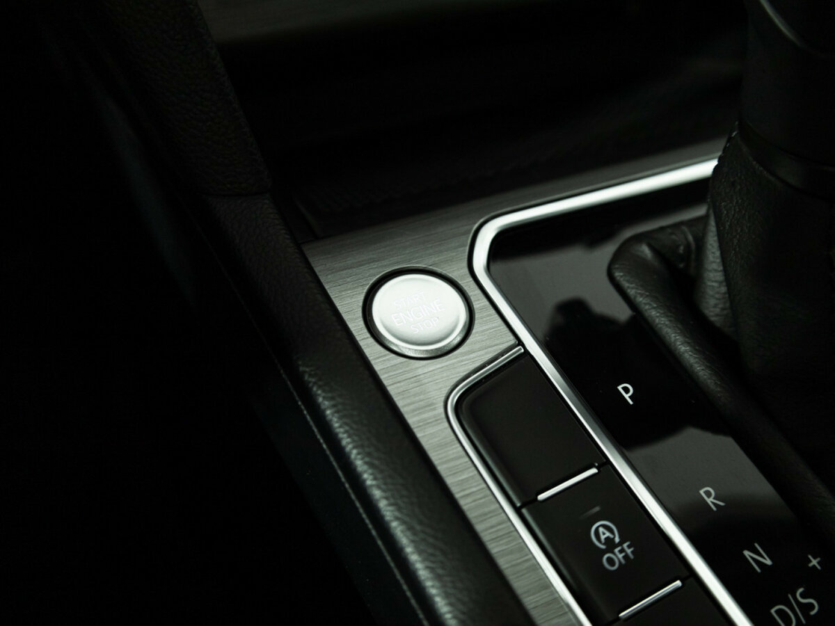 Volkswagen Passat б/у, 2021, Роботизированная. Фото: #18