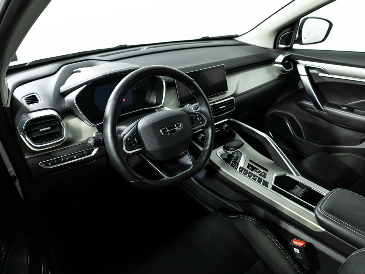 Geely Coolray б/у, 2023, Роботизированная. Фото: #8