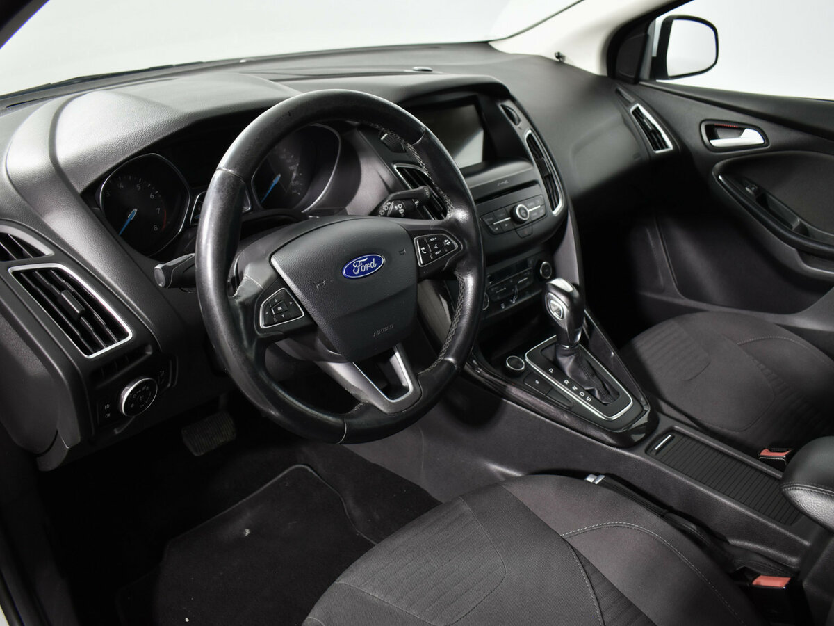 Ford Focus б/у, 2017, Автоматическая. Фото: #8