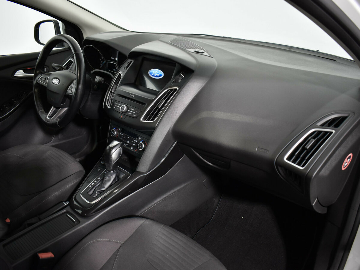 Ford Focus б/у, 2017, Автоматическая. Фото: #9