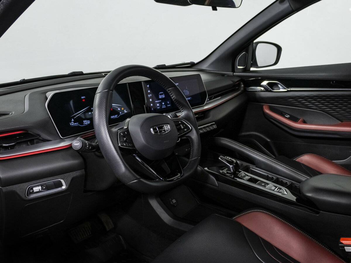 Geely Coolray б/у, 2023, Роботизированная. Фото: #7