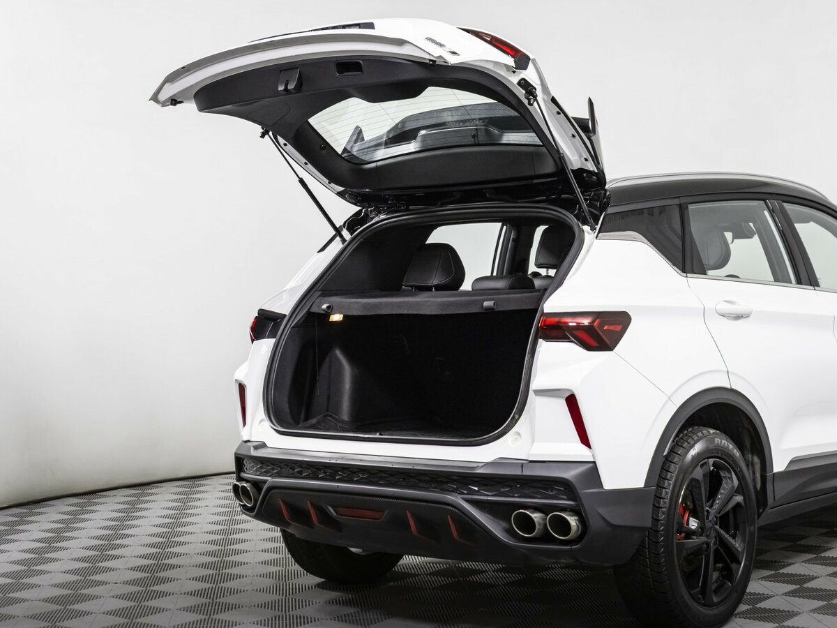 Geely Coolray б/у, 2023, Роботизированная. Фото: #16