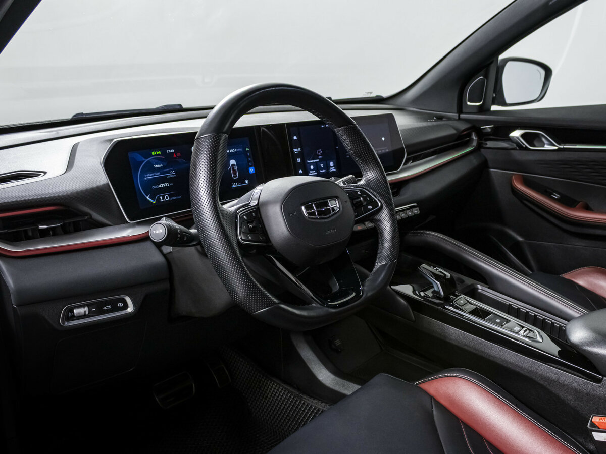 Geely Coolray б/у, 2023, Роботизированная. Фото: #7