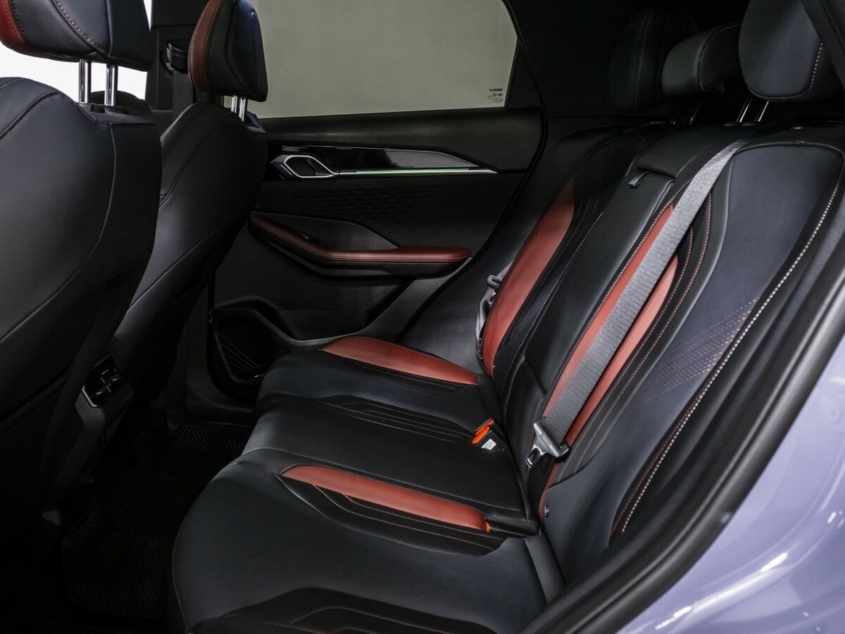 Geely Coolray б/у, 2023, Роботизированная. Фото: #10