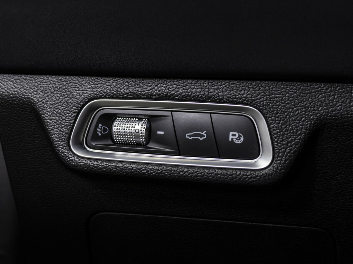 Geely Coolray б/у, 2023, Роботизированная. Фото: #13