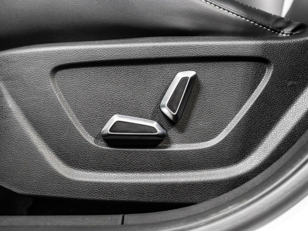 Geely Coolray б/у, 2023, Роботизированная. Фото: #12