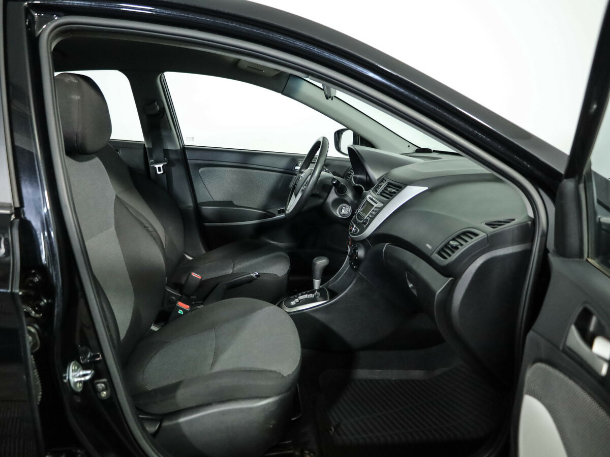 Hyundai Solaris б/у, 2013, Автоматическая. Фото: #23