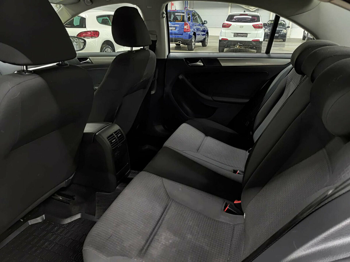 Volkswagen Jetta б/у, 2016, Механическая. Фото: #11
