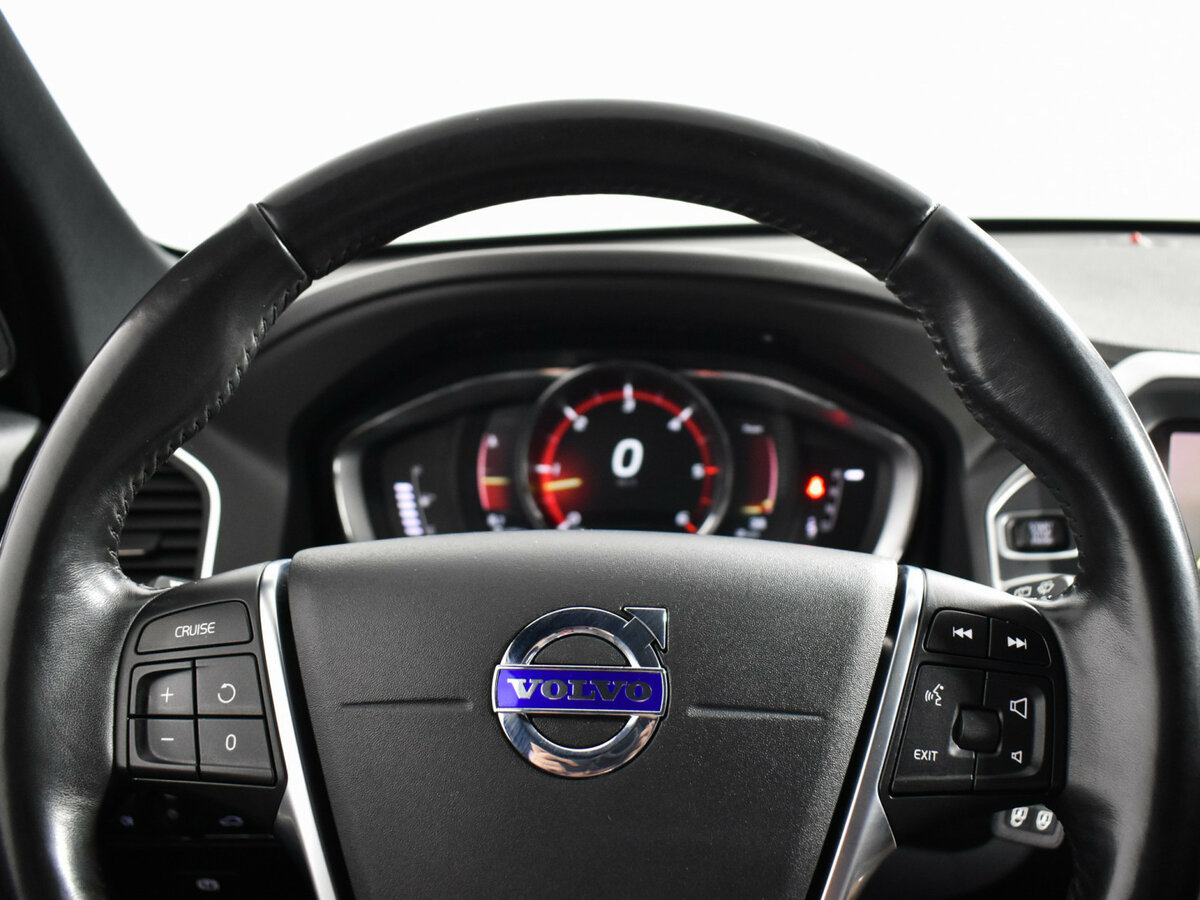 Volvo XC60 б/у, 2017, Автоматическая. Фото: #12