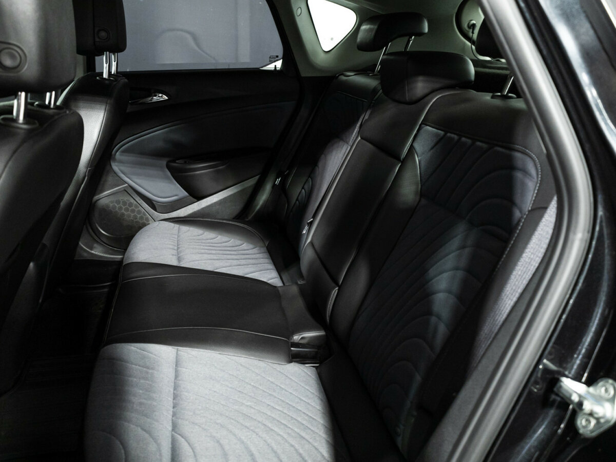 Опель Астра б/у, 2013, Автоматическая. Фото: #4