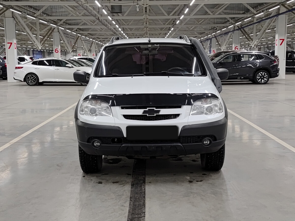 Chevrolet Niva б/у, 2017, Механическая. Фото: #1