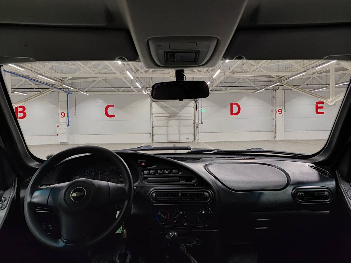 Chevrolet Niva б/у, 2017, Механическая. Фото: #13