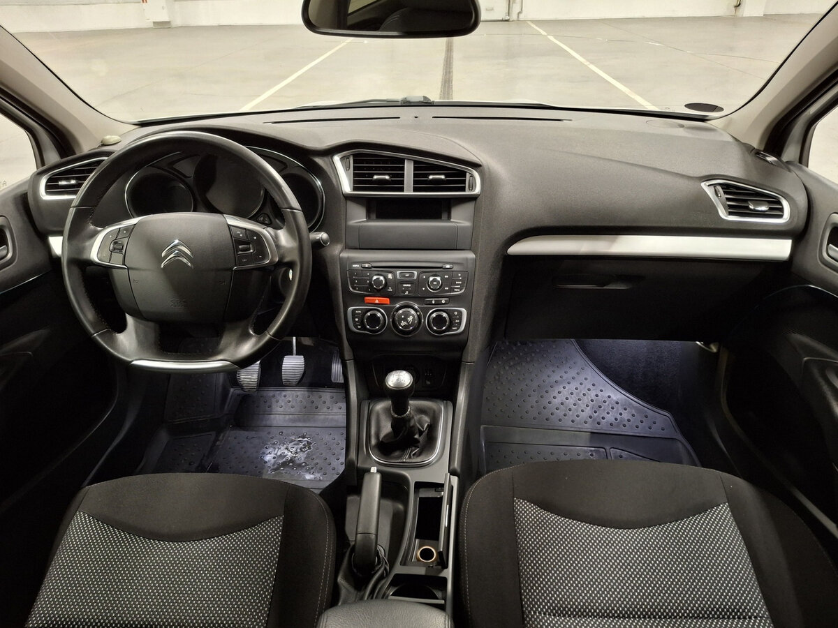 Citroen C4 б/у, 2013, Механическая. Фото: #13