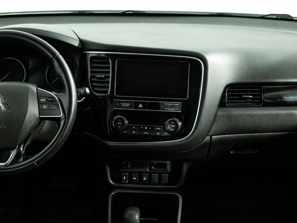 Mitsubishi Outlander б/у, 2018, Вариатор. Фото: #11