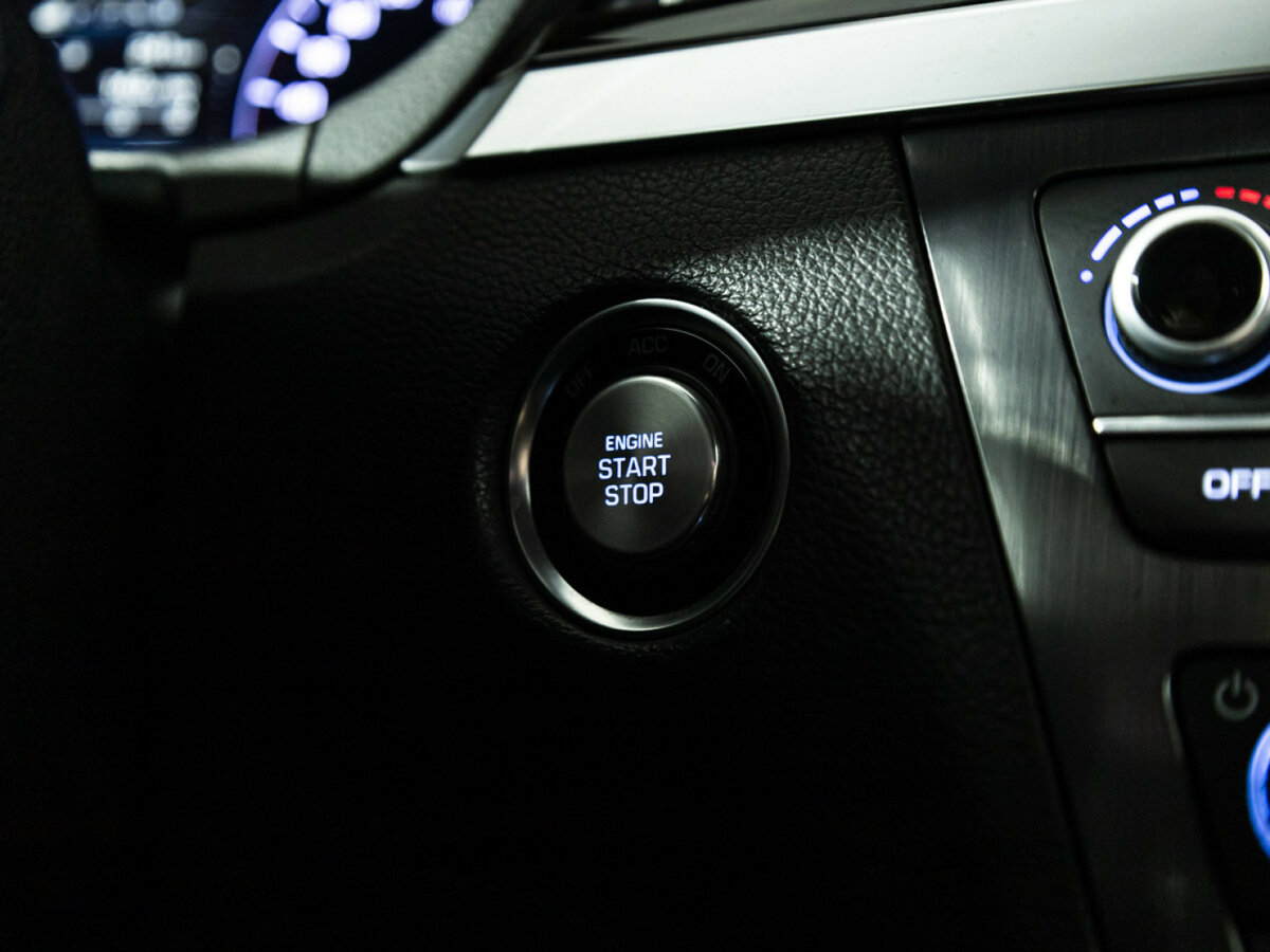 Hyundai Genesis б/у, 2015, Автоматическая. Фото: #15