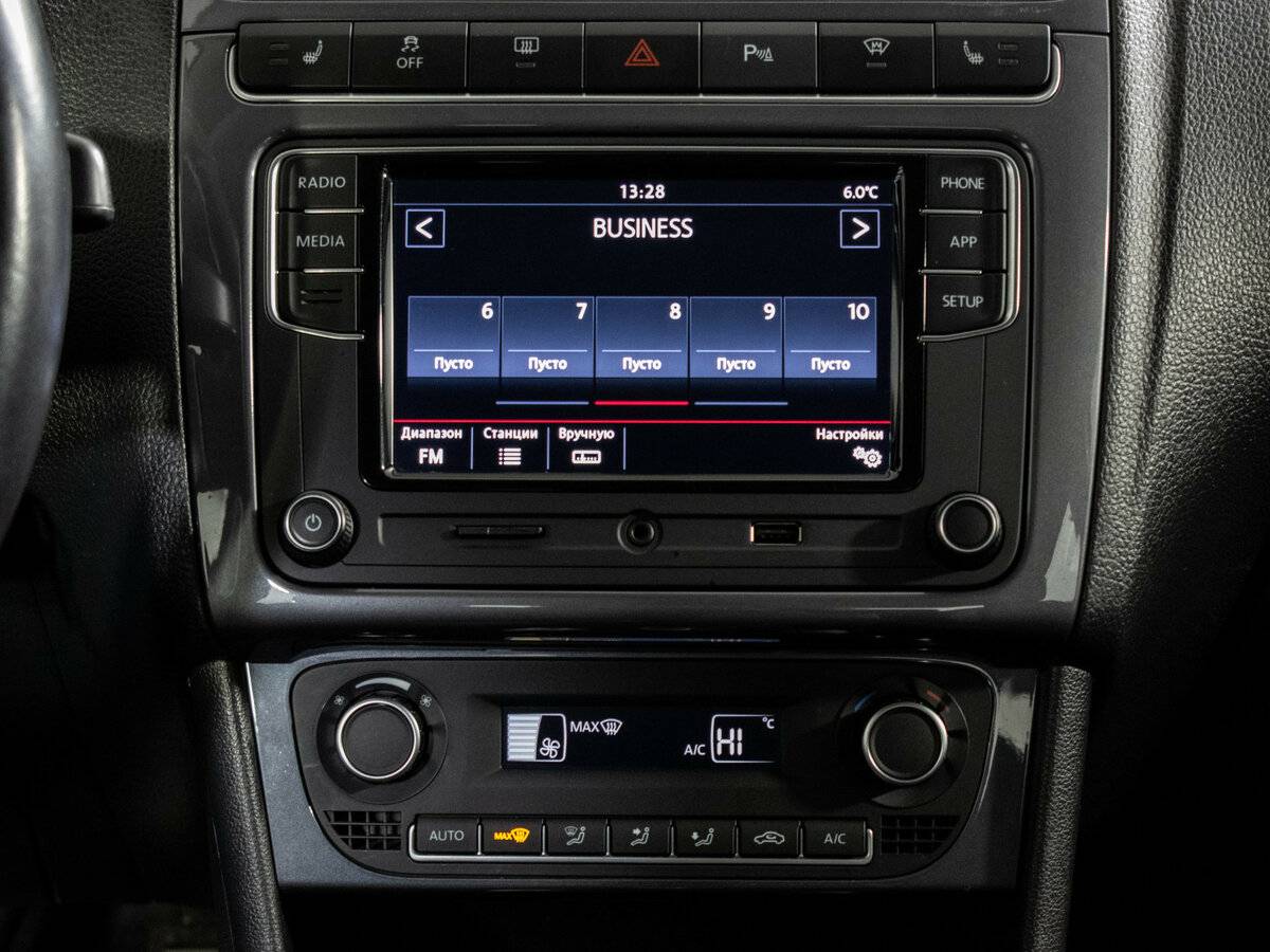 Volkswagen Polo б/у, 2018, Роботизированная. Фото: #13